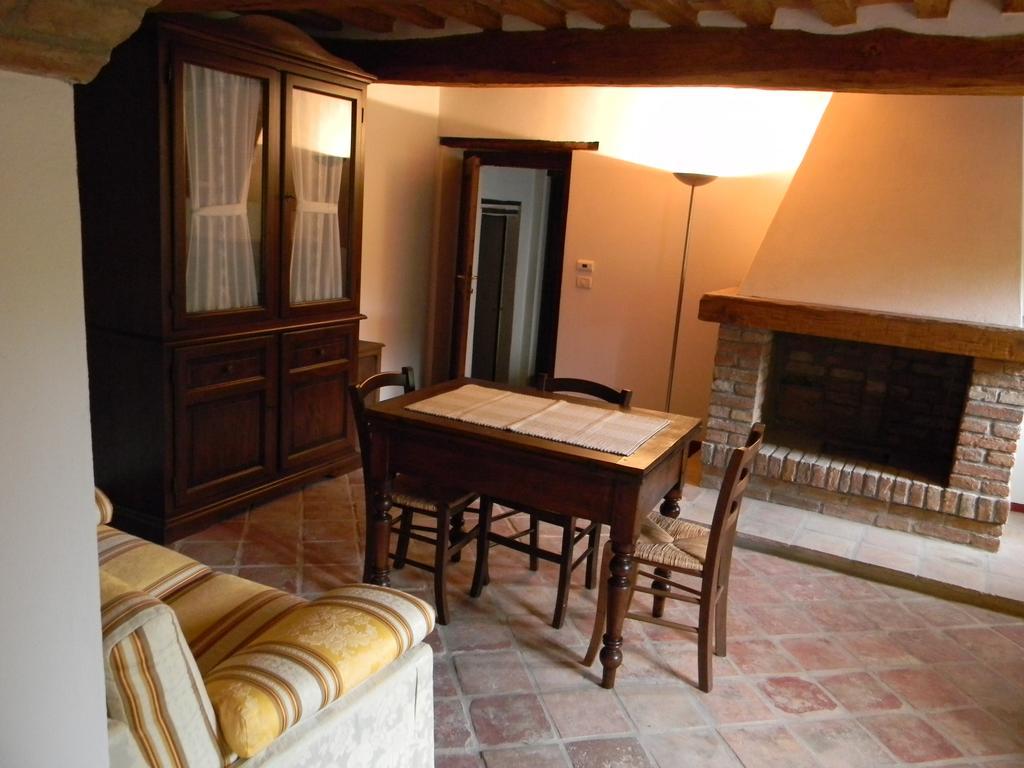 Residenza Ca D'Masseu Apartment Calamandrana Стая снимка